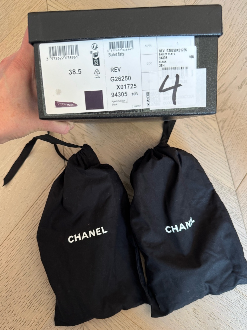 CHANEL Black Quilted Ballet Flats with CC Bow - Picture 7 of 8
